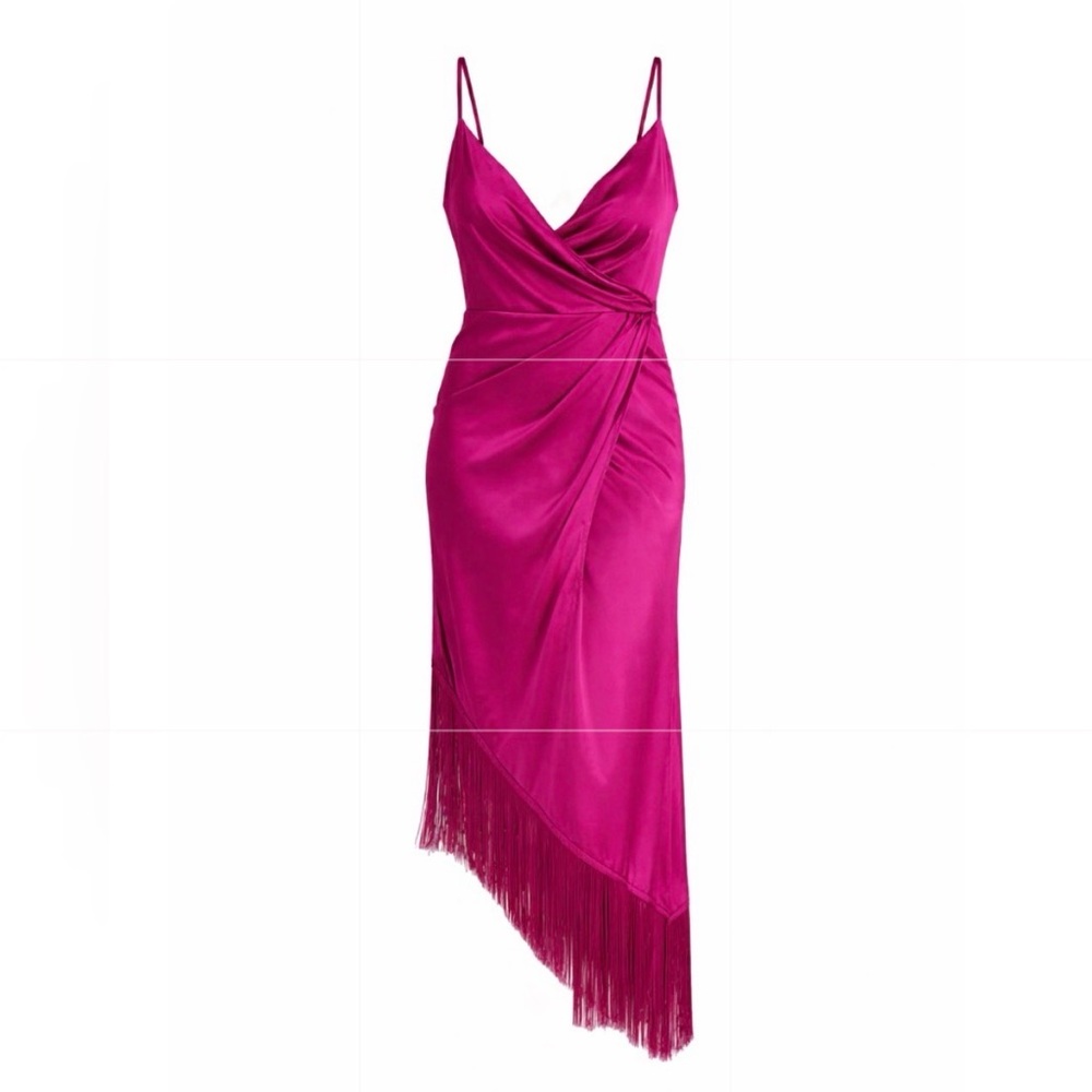 Showpo Rholie Plunge Neck Fringe Hem Fixed
Wrap Dress size US 14 NWT
